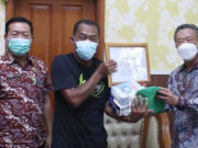 PT Taekwang Berikan Bantuan 53 Peti Jenazah, Ribuan Masker dan Hazmat untuk Pemkab Subang pt-taekwang-berikan-bantuan.jpg