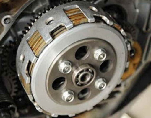 Gejala Kampas Ganda Aus pada Skutik yang Perlu Diketahui Gejala-Kampas-Ganda-Aus-pada-Skutik-yang-Paling-Mudah-Dideteksi-1.jpg