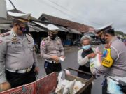 Operasi Patuh Lodaya, Polres Tasikmalaya Edukasi Warga Akan Prokes 63676fcb0f83b4ed9eb3f624ce6ca48b.jpg