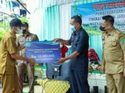 Kunjungi Serangpanjang, Kang Jimat Serahkan Bantuan Langsung kepada Masyarakat Kunjungi-Serangpanjang-Kang-Jimat-Serahkan-Bantuan-Langsung-kepada-Masyarakat.jpg