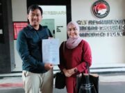 Diduga Penipuan, Aparat Kelurahan Duri Kepa Dipolisikan 42cb0265e351a12452ee68d87f7b3189.jpg