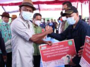 Kunjungi Pantura, Kang Jimat Sampaikan Akan Maksimalkan Upaya Antisipasi Banjir Bupati-Ruhimat.jpg