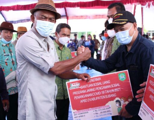 Kunjungi Pantura, Kang Jimat Sampaikan Akan Maksimalkan Upaya Antisipasi Banjir Bupati-Ruhimat.jpg