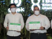 Gojek dan TBS Jalin Kolaborasi Strategis, Bangun Ekosistem Kendaraan Listrik Roda Dua di Indonesia Foto-3-Penandatanganan-Nota-Kesepahaman-Gojek-TBS-scaled.jpg