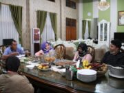 Teladan Hidup, Kang Jimat Ajak Pahlawan Kecil Makan Bersama di Rumah Dinas IMG-20211111-WA0012.jpg