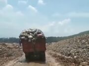 TPA Sarimukti Sempat Terganggu, DLHK Klaim Saat Ini Sudah Beroperasi Lagi edf40bfcb2abbd8c8d9b9c74752440e1.jpg