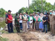 Antisipasi Banjir, Kang Jimat Normalisasi Sungai di Wilayah Utara Subang kang-jimat-bersama-warga.jpg