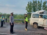 Terjadi Kecelakaan di Tol Cipali Subang Dua Orang Tewas laka-tol-cipali.jpg