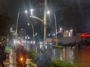 Jalan Kemang Raya Jakarta Selatan Kebanjiran Lagi 7fbeb3d1c12ec006f30d24eccdb768d6.jpg