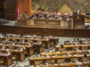 Lantik Anggota PAW, Puan: Perkuat Kerja Konstitusional 08400b8c0bce6ad13eeab4f37e1f6dec.jpg