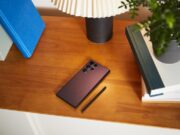 Galaxy S22 Series 5G Resmi Sapa Indonesia Samsung-Galaxy-S22-Ultra-5G-Back-Burgundy_800x533.jpg