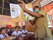 Sekolah di Pelosok Bersemangat Menyambut Kurikulum Merdeka f397432aa34b5795a97fb850c96aff3a.jpg