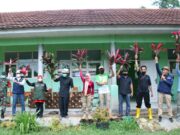 Bupati Subang Hadiri Penanaman Pohon Hanjuang Secara Serentak di Dawuan hanjuang.jpg