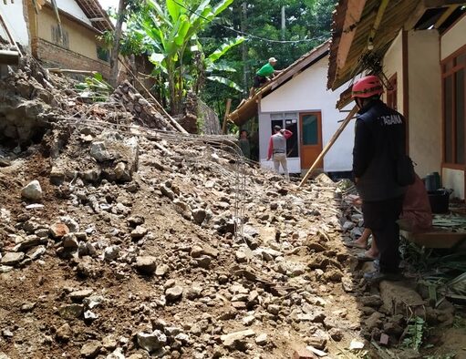 Cuaca Ekstrem Mereda, BPBD Kota Tasikmalaya : Potensi Bencana Masih Ada 3a6bbdab03fbcfe7eacfd61f09f759c9.jpg