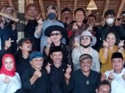 Dinilai Pantas dan Dipercaya, Tokoh dan Olot Sunda Dukung Ganjar di Pilpres 2024 789b47cd1d4ed36d93498a6f0b98257d.jpeg