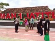 Kanit Lantas Polsek Jatitujuh Bersama Komunitas Motor Bagikan Sembako untuk Warga Kurang Mampu IMG-20220304-WA0010.jpg