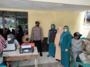 Polsek Legonkulon Sasar Pengendara Belum Divaksin 64f1d6e82516da854a13bce07a1bb7d9.jpg