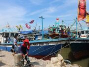 Di Subang Solar Langka, Nelayan Pantura Kebingungan nelayan-blanakan.jpg