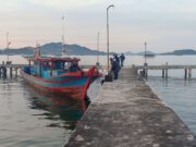 TNI AL Amankan Nelayan Diduga Membawa Bom Ikan 835984f0e51c5736e5dabc4c894b653a.jpg