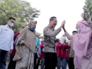 Melihat dari Dekat Kegembiraan Para Lansia Ikuti Lomba Agustusan 7f1349ff0add97e0af4620e88833cdd3.jpg