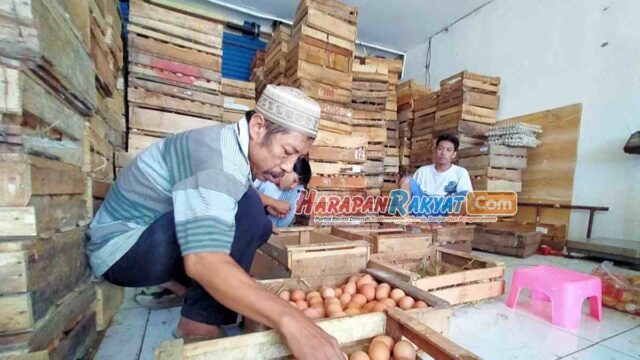 Harga-Sejumlah-Kebutuhan-Pokok-di-Pasar-Banjar-Melandai.jpg