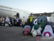 Sebanyak 220 Kloter Haji Telah Tiba di Tanah Air c0d7620ba9bd2f7ca12259ca7c815f76.jpg