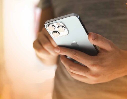 Intip Daftar Harga Iphone Terbaru Berikut Ini! daftar-harga-iphone-guteksk7-Via-Shutterstock.jpg