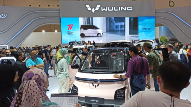 rockomotif-mobil-wuling-air-ev.jpg