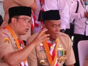 HUT Pramuka ke-61, Bupati Subang Terima Penghargaan Lencana Melati Bupati-Subang-dan-gubernur.jpg