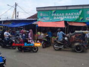 Pemilik Kios Keluhkan Menjamurnya PKL di Pasar Banjarsari Ciamis Lapak-PKL-di-Pasar-Banjarsari-Ciamis.jpg