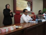 Bareskrim Polri Tetapkan Tersangka Korupsi Dua Pejabat Kemendag d78805c3d1ea9a23b0c1515d7d25493d.jpg