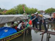 Polres Subang Ajak Buruh, Mahasiswa dan Ormas Bagikan Ratusan Paket Sembako Kepada Masyarakat polres-subang-2.jpg