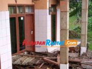 Diguyur Hujan, Joglo Rumah Warga Sukamulya Ciamis Ambruk Ambruk.jpg