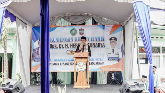 Bentuk-Keberpihakan-Bupati-Ciamis-ke-Bidang-Keagamaan-Berikan-Hibah-34-Miliar.jpeg