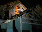 Damkar Banjarsari Ciamis Evakuasi Sarang Tawon Vespa di Atap Rumah Damkar-Banjarsari-Ciamis-Evakuasi-Sarang-Tawon-Vespa.jpg