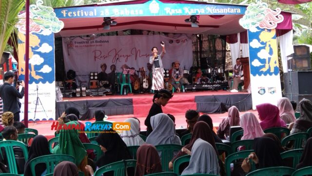 Festival-28-Bahasa-Pangandaran.jpg