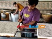 Rencana Mogok Produksi Pengrajin Tahu Tempe di Tasikmalaya Batal Pengrajin-Tahu.jpg