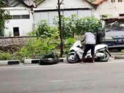 Seorang Pria Kepergok Curi Kabel PT KAI di Surabaya, Ditegur Malah Ancam Bunuh Seorang-Pria-Kepergok-Curi-Kabel-PT-KAI-di-Surabaya.jpg