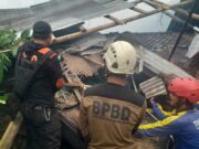 Warga dan Unsur Pemerintah Berjibaku Bersihkan Bekas Longsor di Kecamatan Bogor Tengah longsor-bogor-Tengah.jpg