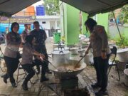 Anggota Polwan Polresta Bogor Kota Siap Siaga di Lokasi Longsor Gang Barjo polwan-Kota-Bogor.jpg