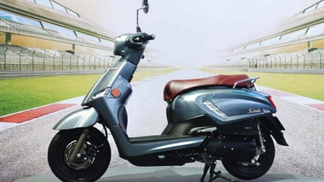 rockomotif-suzuki-saluto.jpg
