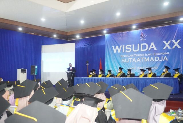 wisuda-stiesa.jpeg