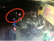 Tak Butuh 1 Menit Curi Motor Karyawan Ekspedisi di Tasikmalaya, Pelaku Terekam CCTV 1668073138810.jpg