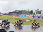 Aksi Pembalap Motor Oneprix Taklukan Sirkuit Bukit Peusar Tasikmalaya saat Hujan Aksi-Pembalap-Motor-Oneprix-Taklukan-Sirkuit-Bukit-Peusar-Tasikmalaya-saat-Hujan.jpg