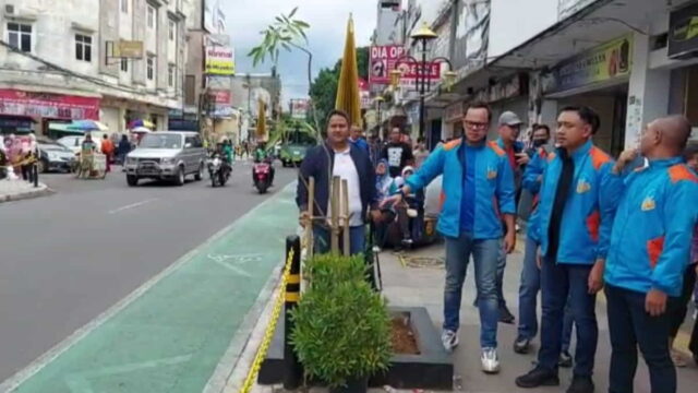 Bima-Arya-jalan-jalan-ke-Malioboro-Tasikmalaya.jpg