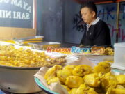 Curhatan PKL Jalan Kantor Pos Kota Banjar, Omzet Belum Meningkat Curhatan-PKL-Jalan-Kantor-Pos-Kota-Banjar-Omzet-Belum-Meningkat.jpg