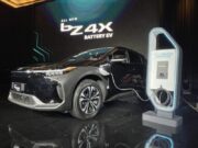 Toyota Resmi Pasarkan bZ4X, Harganya Rp 1 Miliar Lebih Dikit F2EFB171-3C13-46DC-8C50-0759A676443F-scaled.jpeg