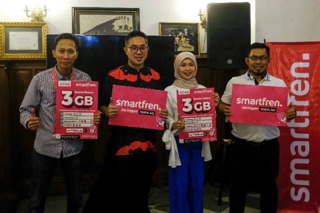 FOTO_2-Paparan-jaringan-Smartfren-di-Semarang-Jawa-Tengah_copy_800x533.jpg