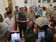 Gubernur Jabar Minta Jangan Ada Korban Gempa Cianjur yang Terlantar Gubernur-Jabar-Ridwan-Kamil.jpeg