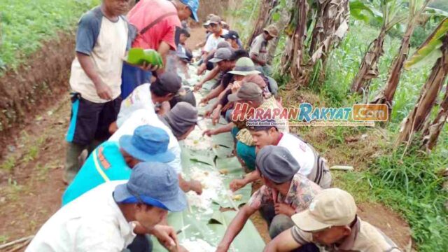 Jalan-Selesai-Dibangun-Warga-Pangkalan-Pangandaran-Gelar-Syukuran.jpg